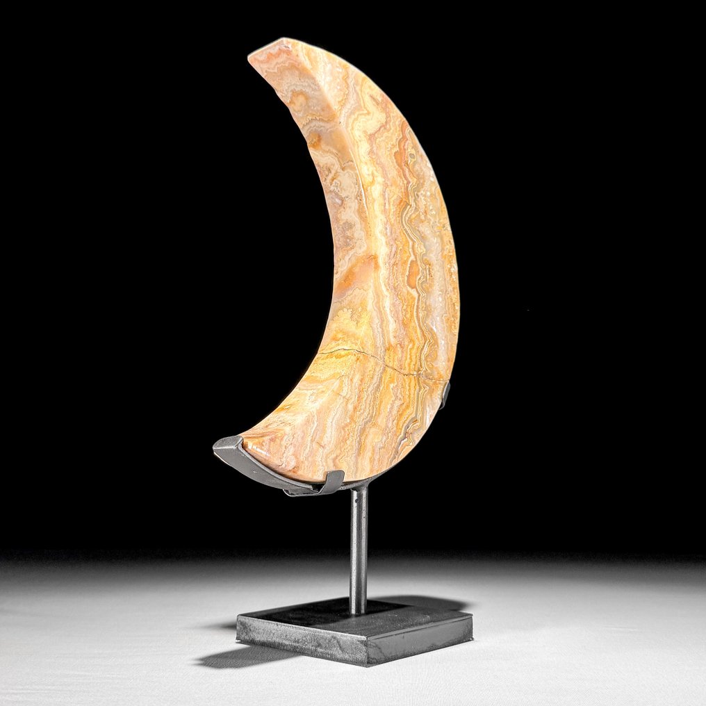 NO RESERVE PRICE - Wonderful Lace Agate- Crescent Moon-Shaped on a custom stand - Height: 27.7 cm - Width: 16 cm- 1700 g - (1) #1.0