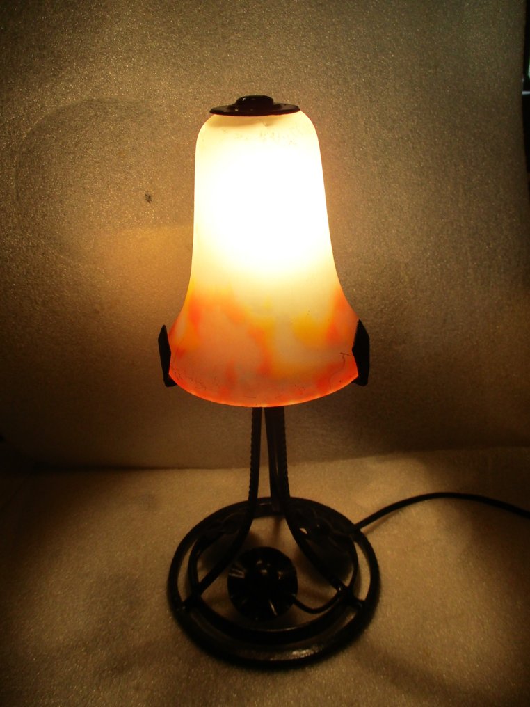 Müller Frères - 燈 - 艺术装饰风格。签名玻璃 Tulipe 由 G.V. DE CROISMARE 制作。铁艺，约1935年。 #1.0