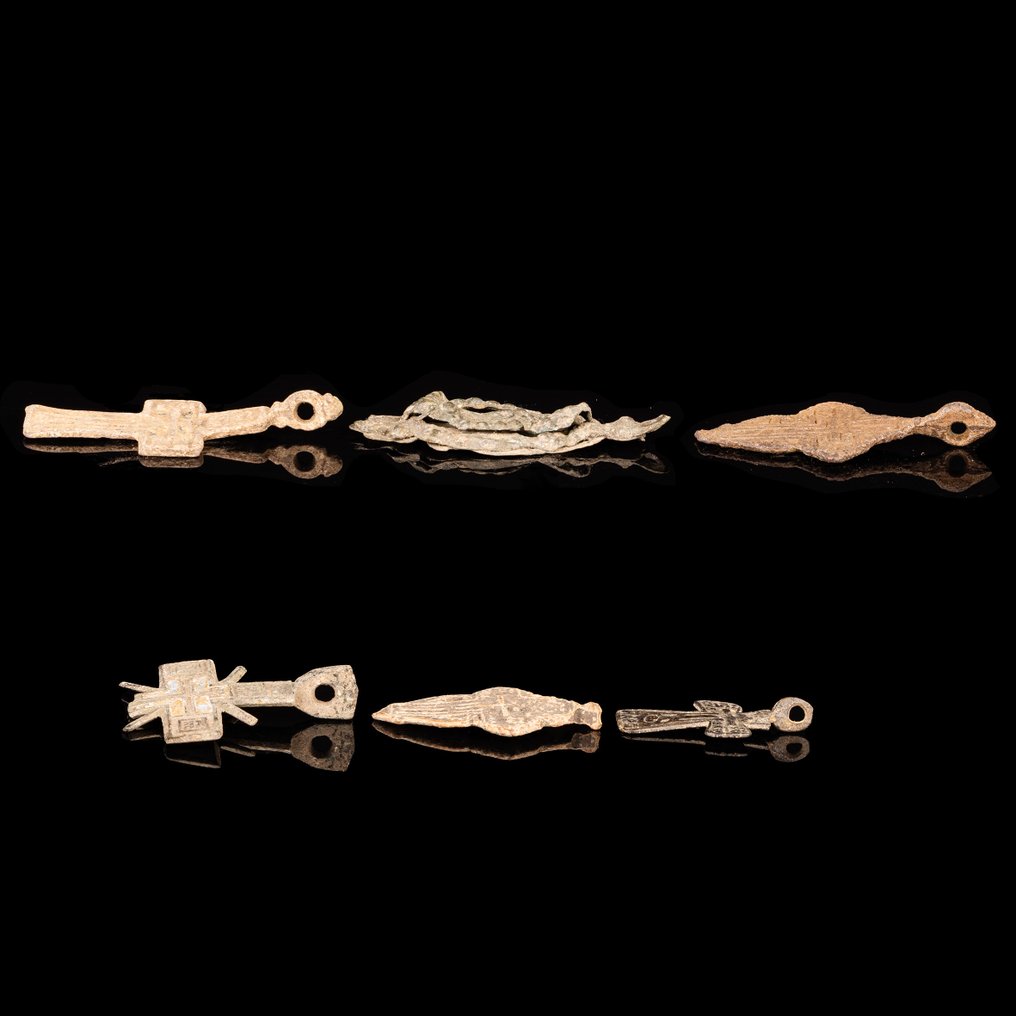 中世纪后期 青铜十字吊坠  (没有保留价) #1.0