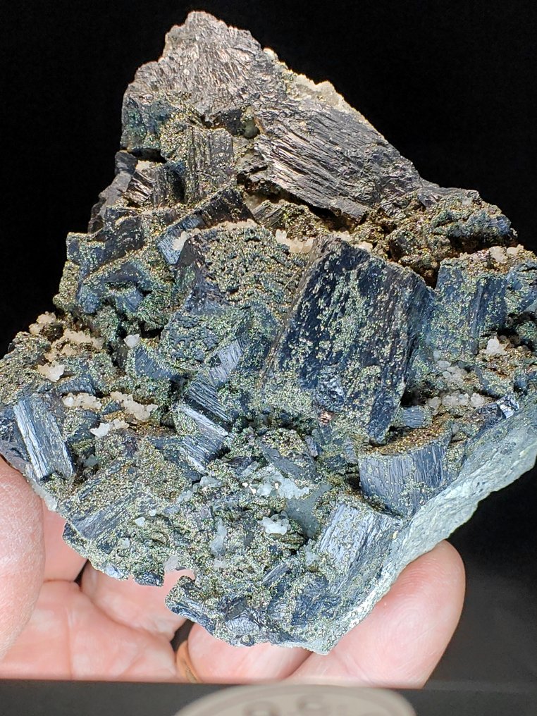 Enargite Pyrite Crystals on matrix - Height: 7 cm - Width: 8 cm- 488 g #2.1