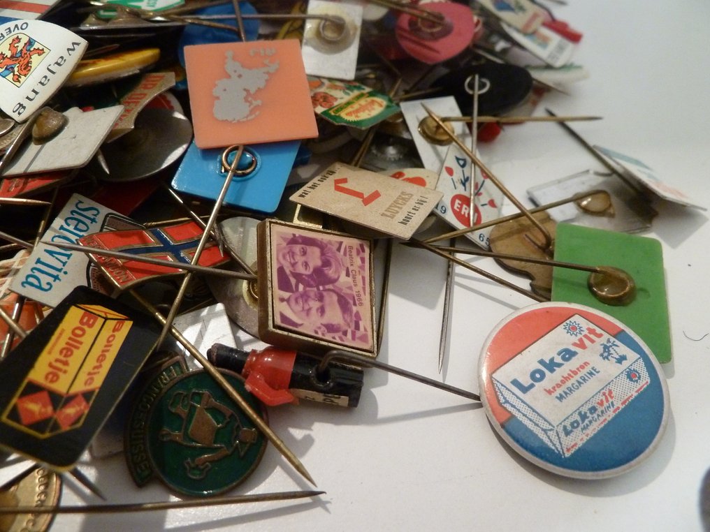 Συλλογή αναμνηστικών - Ένα ωραίο συλλεκτικό σετ καρφίτσες, πάνω από 4500 τεμάχια, που παλαιότερα κυρίως στη δεκαετία του #1.0