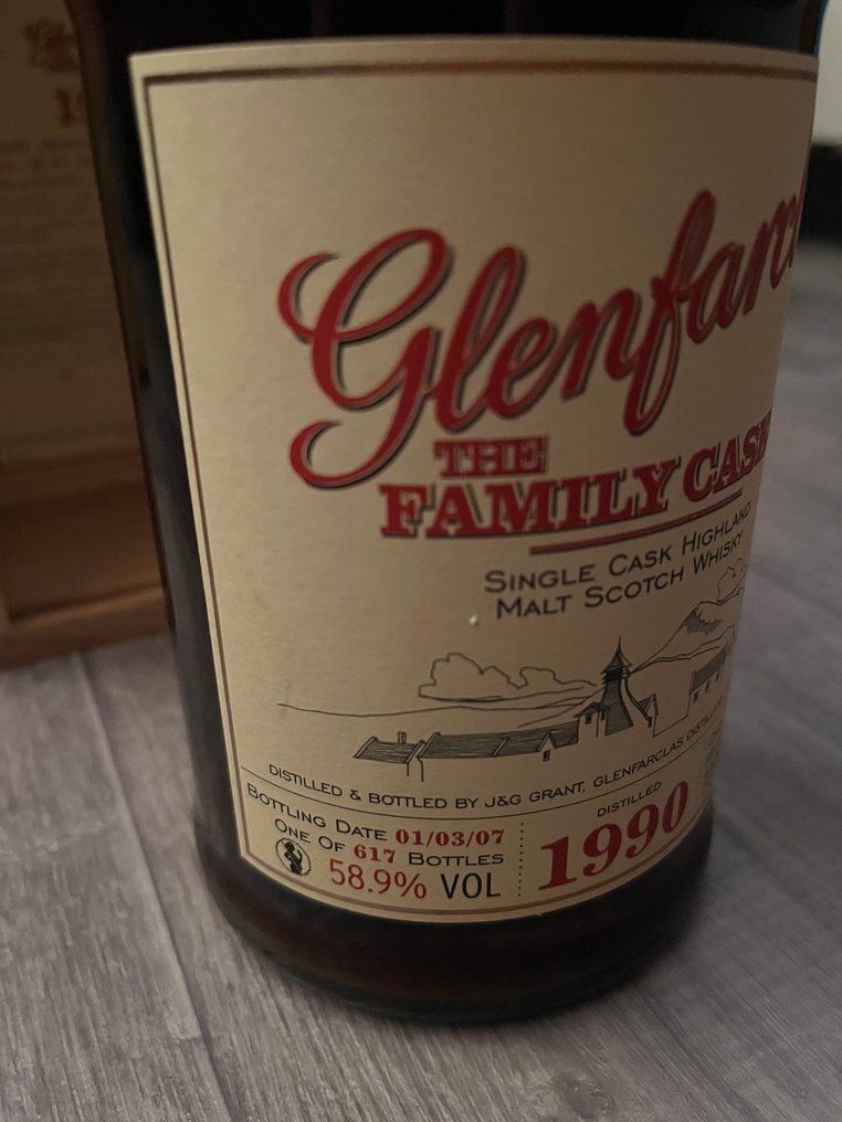 Glenfarclas 1990 Cask no. 9246  - b. 2007  - 70cl #2.1