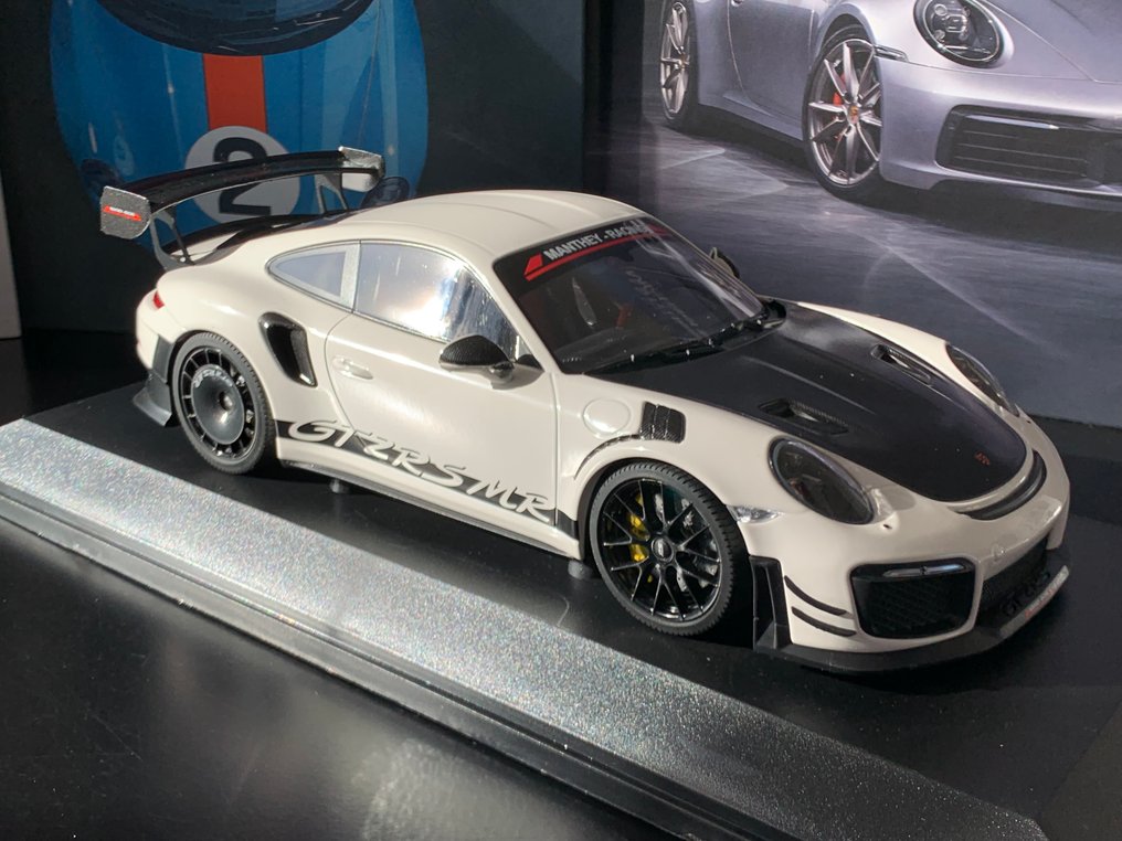 Minichamps 1:18 - 模型跑车 - Porsche 911 GT2 RS MR #1.0