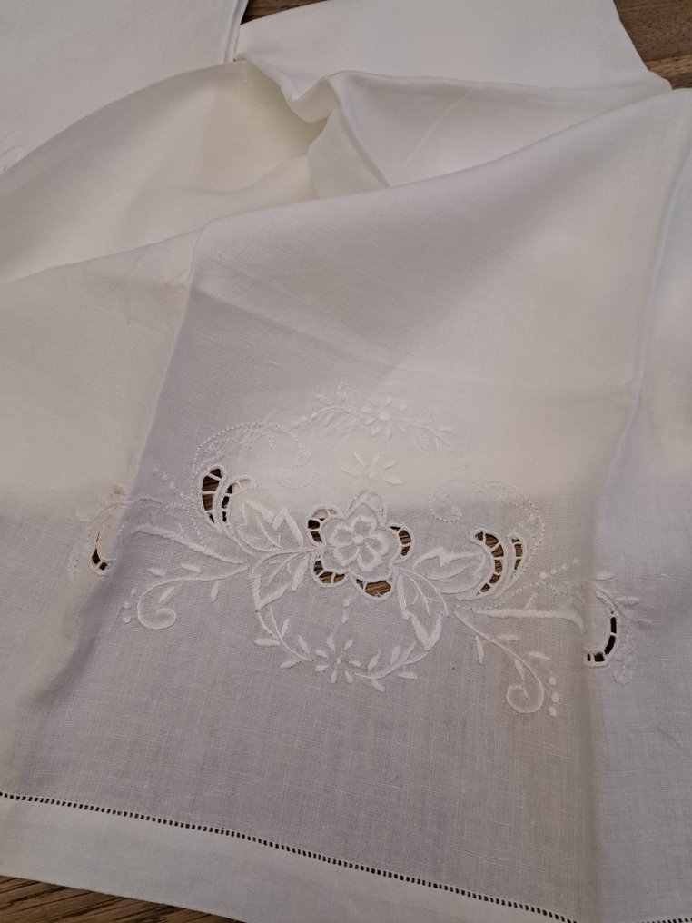 Towel (2) - 105 cm - 78 cm #2.1