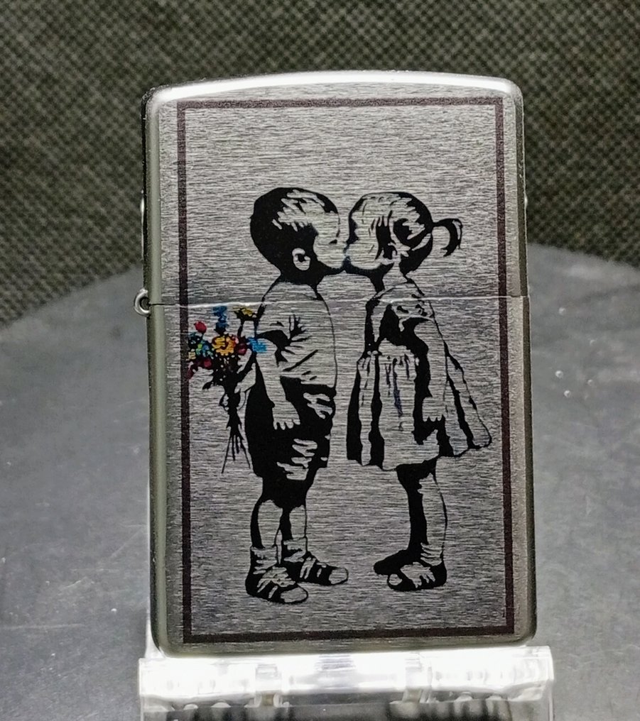 Zippo - Banksy 8 - Zonder minimumprijs - Zakaansteker - Messing #1.0