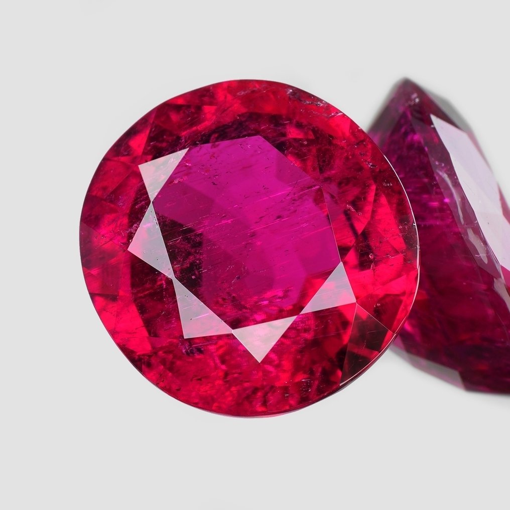 1 pcs Κόκκινο, Μωβ Τουρμαλίνης - 8.09 ct - Διεθνής Ένωση Έγχρωμων Πολύτιμων Λίθων (ICA GemLab) - Rubellite #4.3
