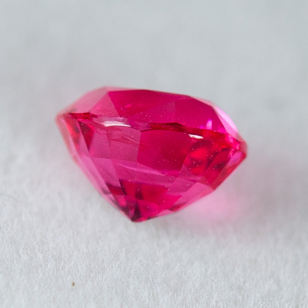 Spinel - 1.03 ct - Asian Institute of Gemological Sciences (AIGS) #4.3