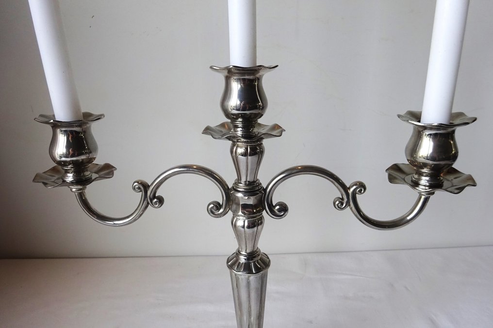 Sheffield - Candleholder Three-sided candlestick, silver-plated candelabrum. - Silverplated #1.0