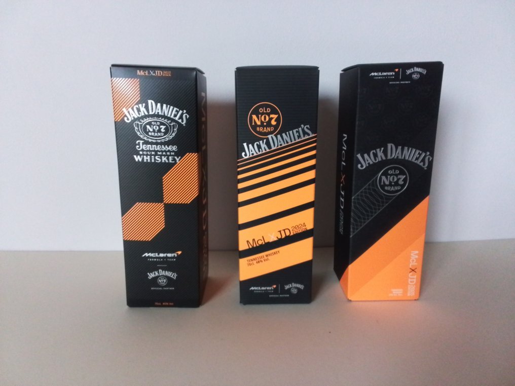 Jack Daniel's JD x McLaren - 2023, 2024 & 2025  - 700ml - 3 pullojen #1.0