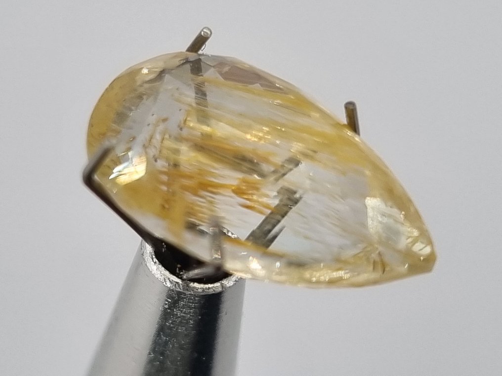 Ingen reservasjonspris - 1 pcs Fargeløs Topas - 9.58 ct - GEM-TECH Istituto Gemmologico #4.3
