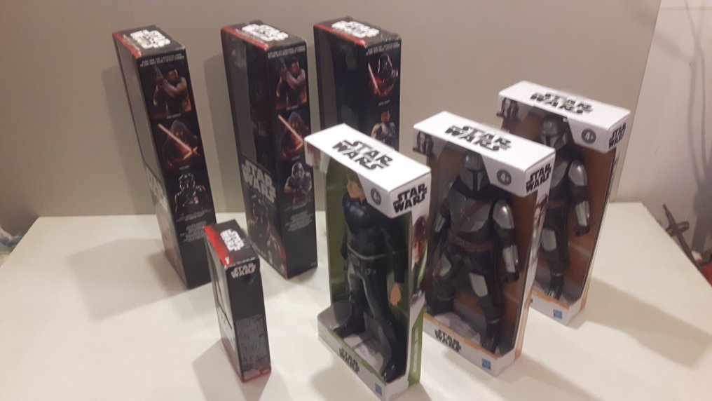 Hasbro  - Leluhahmo Rey; TIE Fighter Pilot; The Mandalorian; Luke Skywalker - 2010-2020 - Indonesia #2.1