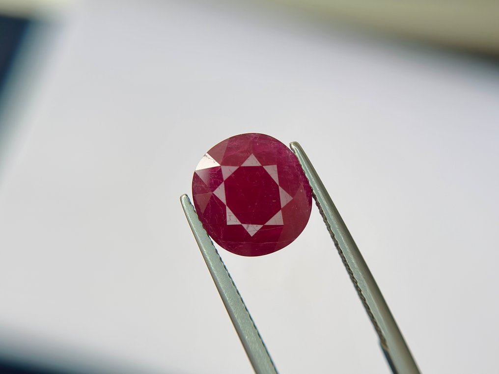 沒有保留價 - 1 pcs  紅色 紅寶石  - 5.50 ct - Bellerophon Gemlab - 莫桑比克无加热红宝石 #1.0
