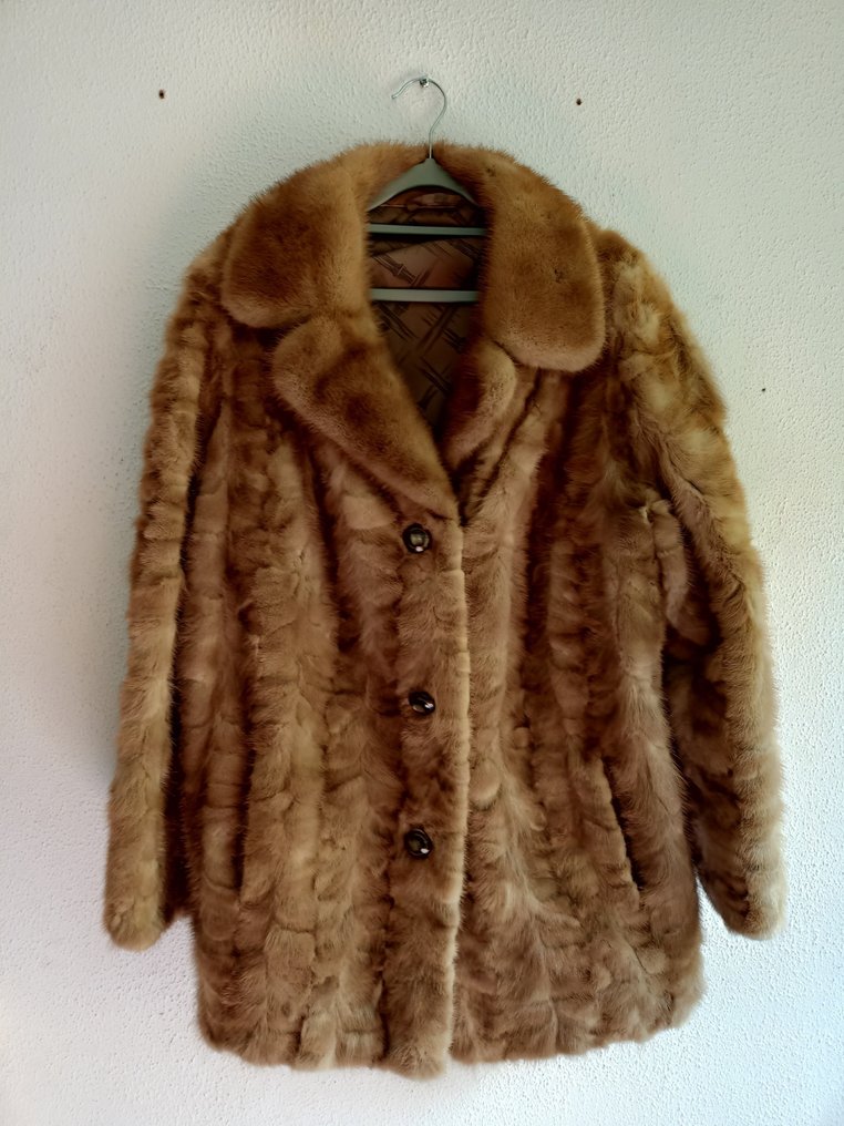 Artisan Furrier - 皮毛大衣 - 复古 #1.0