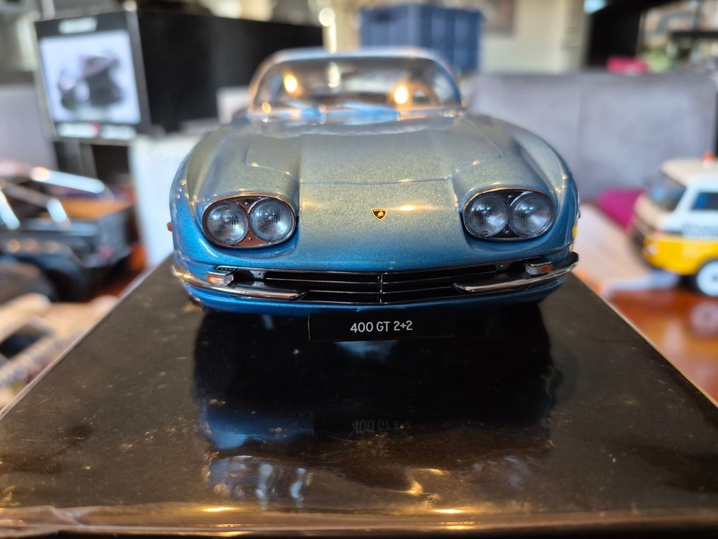 KK-scale 1:18 - Model coupé - Lamborghini 400 GT 2+2 #1.0