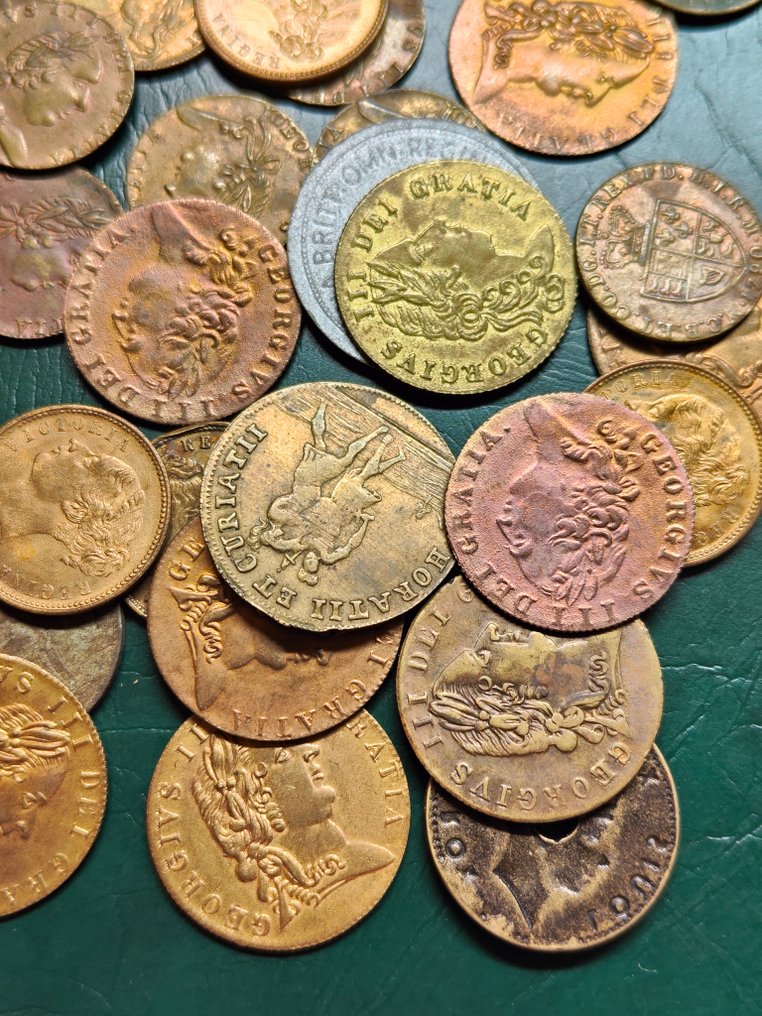 Regno Unito. A lot of unsorted British Gambling tokens, jettons. George III, Victoria. (Senza prezzo di riserva) #2.1