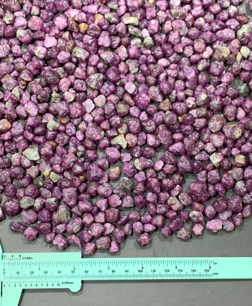 Ruby Crystals nagy tétel, 5000 karát természetes színű drágakő ékszerkészítőknek. Kristályok- 1000 g - (1) #2.1