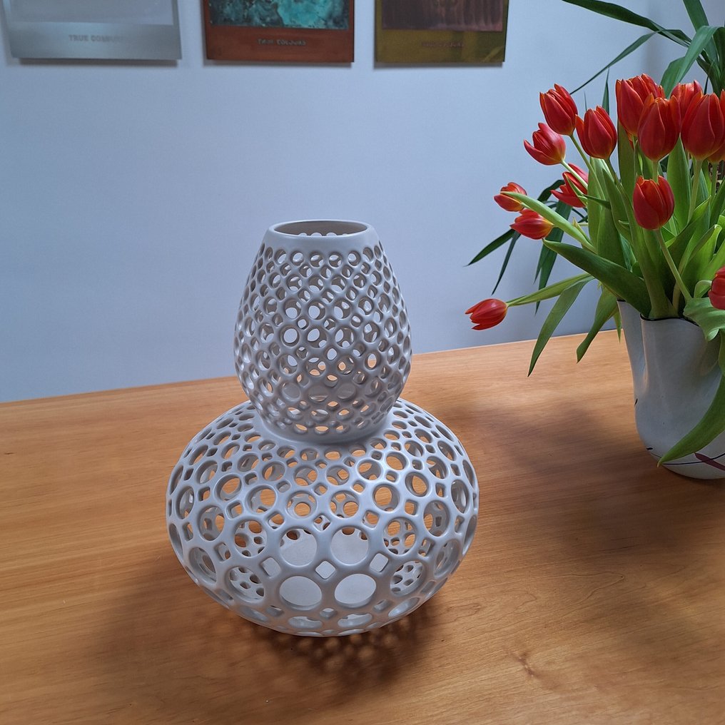 Lynne R. Meade - Scultura, Double Gourd Round Lace Vessel - 38 cm - Gres - 2023 #4.3