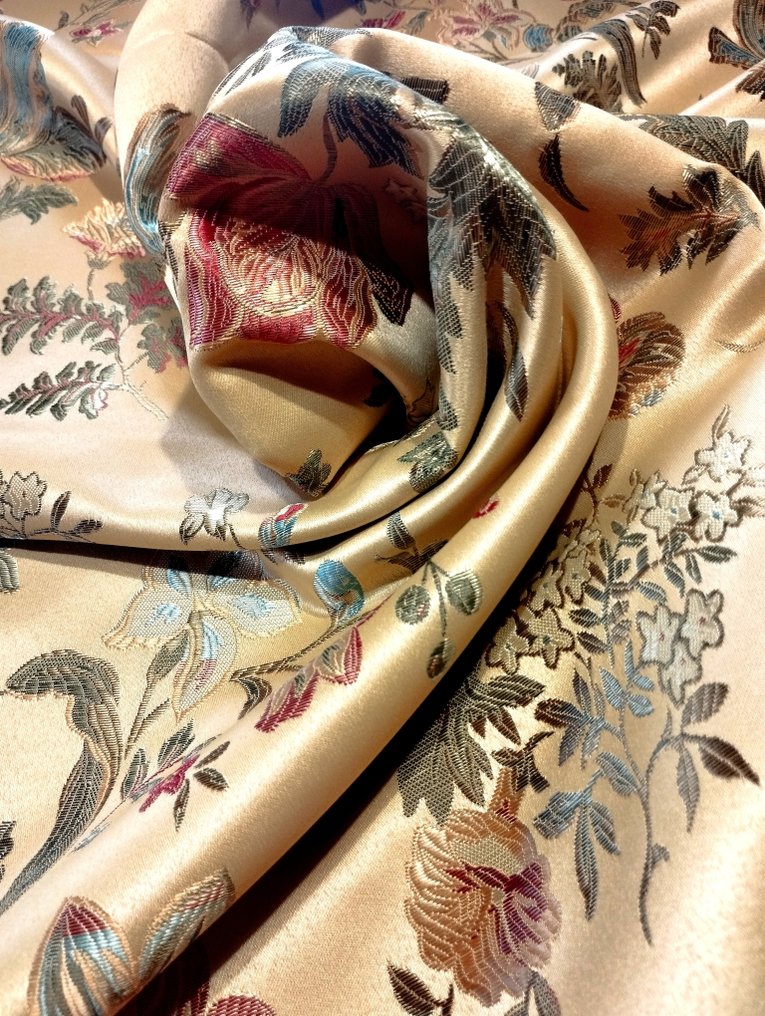 SAN LEUCIO - Ρεγίνα Μαρθάρα Σάβοια - Τραπεζομάντηλο - 2.8 cm - 2.8 cm - τραπεζομάντηλο για 12 άτομα #4.3