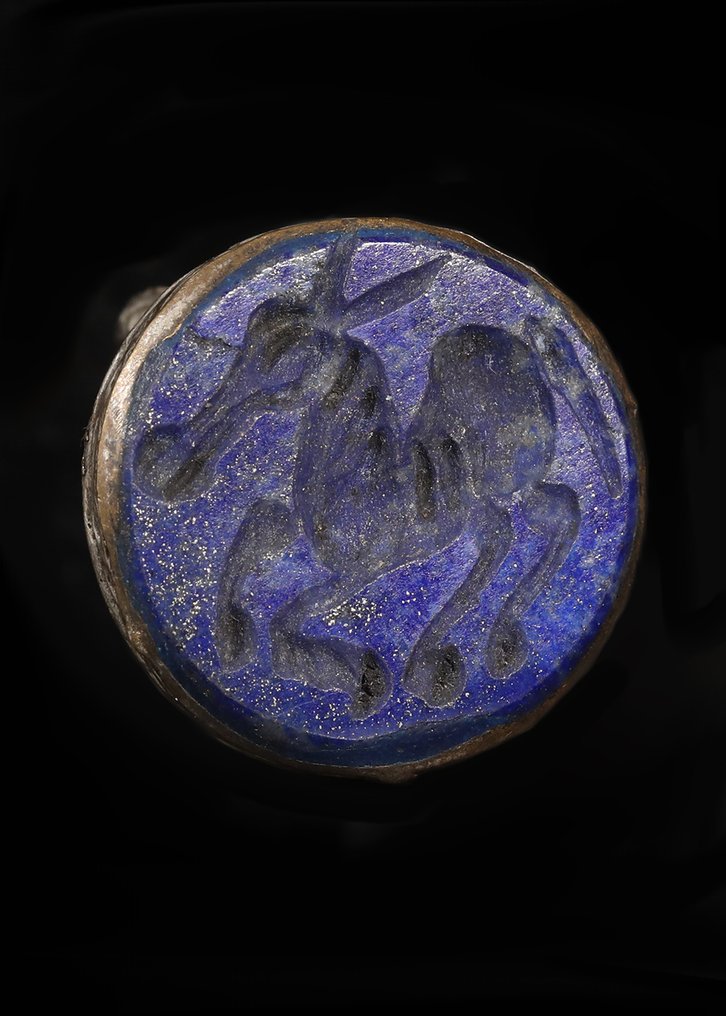 伊斯兰奥斯曼/贝都因风格 银金属 蓝宝石雕刻马的戒指  (没有保留价) #1.0