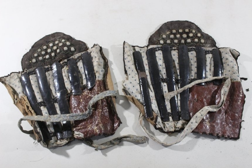 Πανοπλία - Ιαπωνία - 2 Μοναδικό Sunneate του Samurai Yoroi : E3-99 Edo Period (1600-1868) #1.0