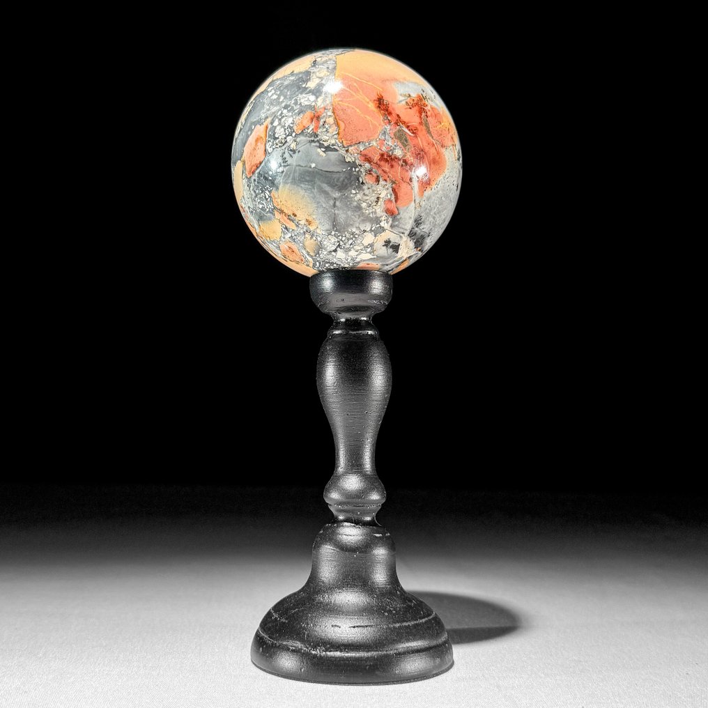 NO RESERVE PRICE - Wonderful set of 3 Red Maligano Jasper- Spheres on custom stands- 2000 g - (3) #3.2