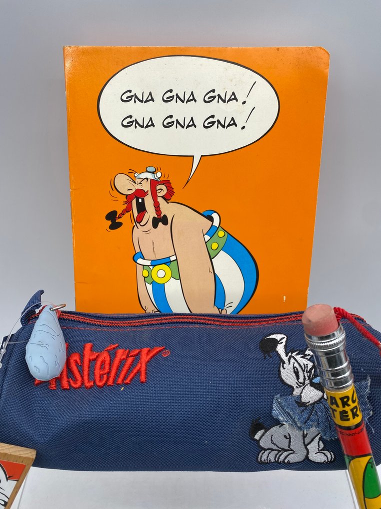 Asterix - 24 Papír- és írószertermékek #1.0