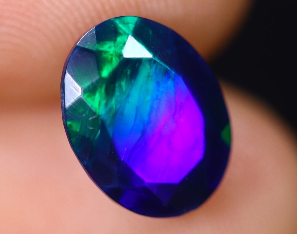 2.23 ct - Φυσικό πολύπλευρο μαύρο Opal - Δείτε το βίντεο!- 0.45 g #1.0