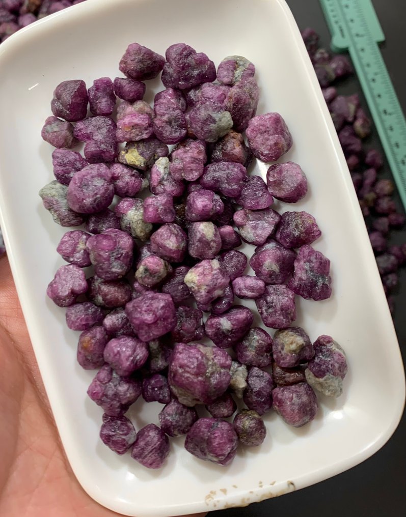 Ruby Crystals nagy tétel, 5000 karát természetes színű drágakő ékszerkészítőknek. Kristályok- 1000 g - (1) #1.0