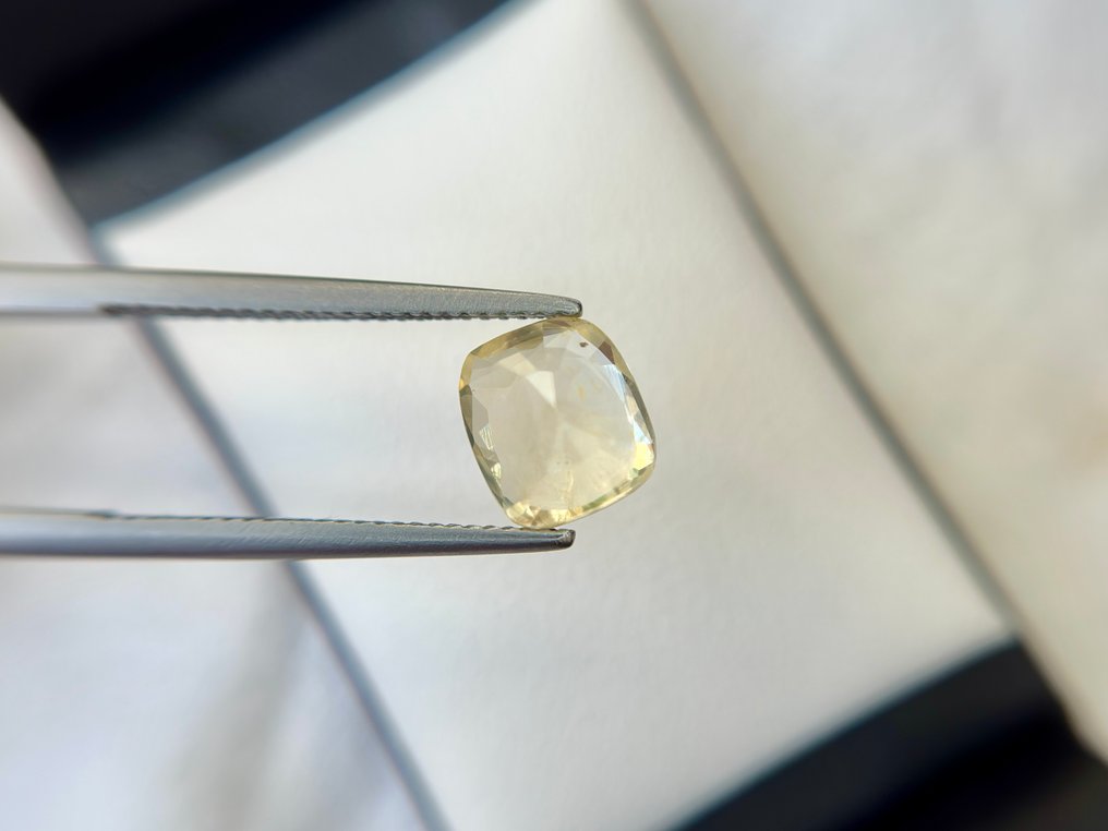 沒有保留價 - 1 pcs  黃色 藍寶石  - 3.52 ct - Bellerophon Gemlab - 缅甸无热蓝宝石 #2.1