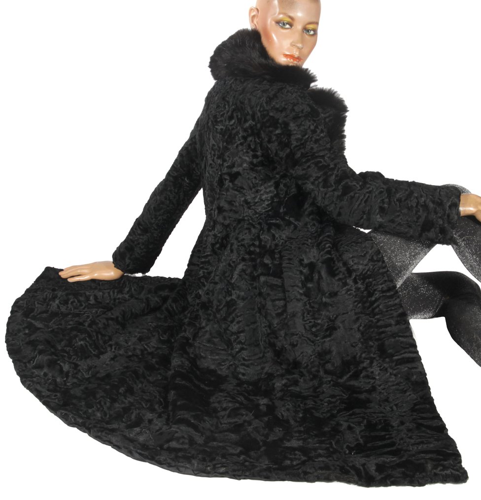 Artisan Furrier - 皮毛大衣 - 复古 #4.3