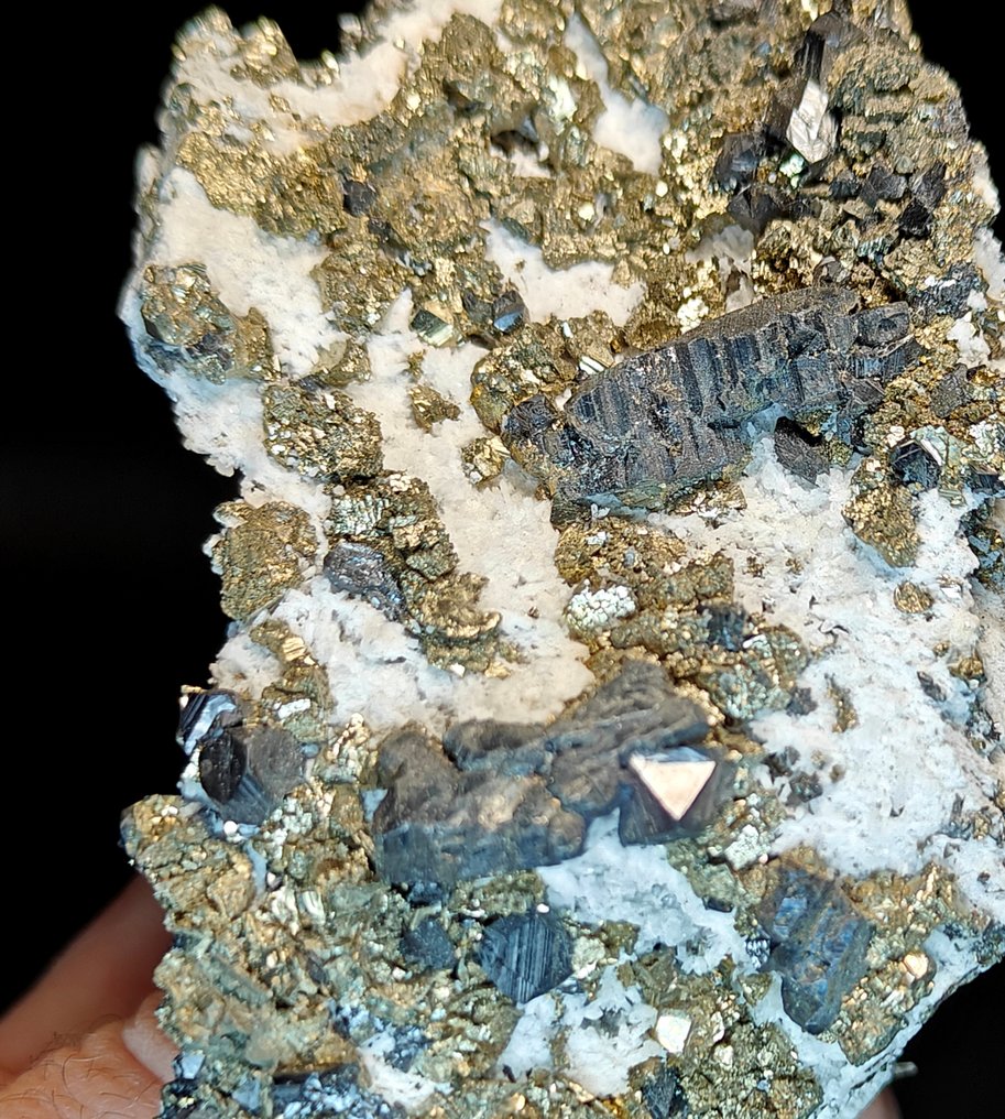 Bournonite on Pyrite Crystals on matrix - Height: 10 cm - Width: 6 cm- 370 g #1.0