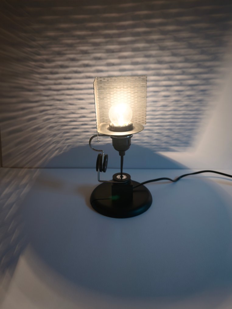 Lamperti - Candeeiro de mesa - Mod. 9595 - Metal - Lâmpada articulada #4.3