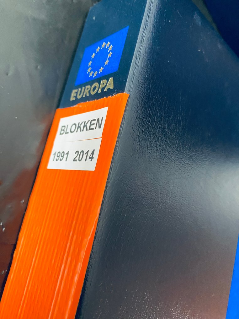 World  - 2x Davo Europa with many empty supplements. #2.1