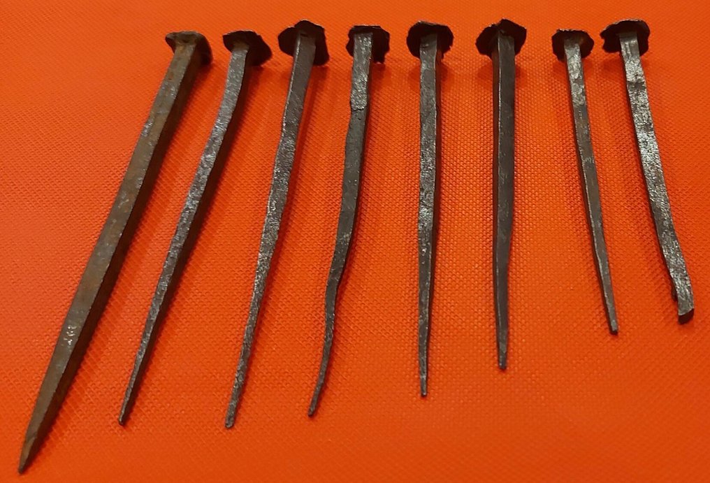 Ancient Roman Iron 8 pieces of Roman heavy handmade nails (211 grams). For crucifixion, boats, and fort construction. (No reserve price) #1.0