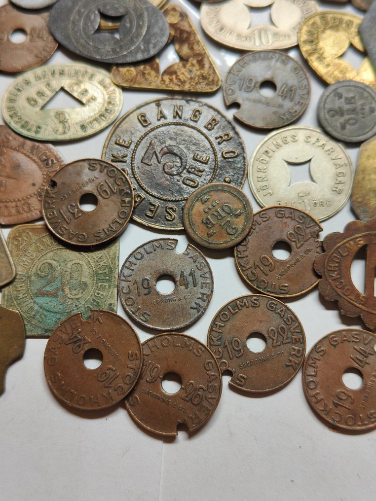 Sverige, Danmark. A lot of unsorted old Nordic Tokens - Transport, utilities and others. (Ingen reservasjonspris) #2.1