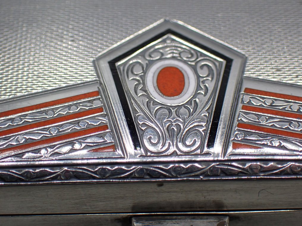 DJ - Zigarettenetui - Art Deco - Guilloche verziert und emailliert in Rot - .925 Silber #4.3