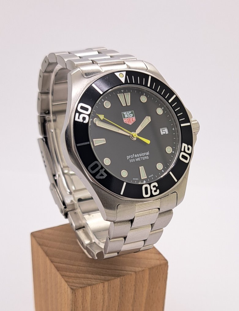 TAG Heuer - Aquaracer Professional - WAB1110 - Men - 2010-2020  #4.3