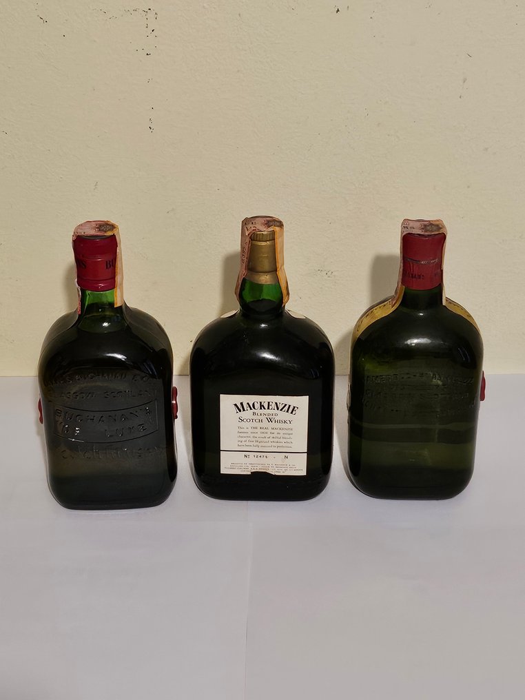 Buchanan 12yo + Mackenzie 20yo + Buchanan De Luxe - b. 1970s - 75cl - 3 bottles #1.0