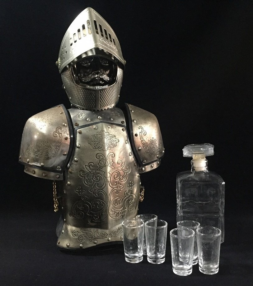 Nikka Armour Case w/ Decanter & 6 glasses  - b. 1970s - n/a #1.0