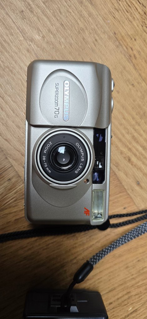 Olympus 2x Superzoom 70G / AF-1 / i ZOOM 75 Cameră analogică compactă #1.0