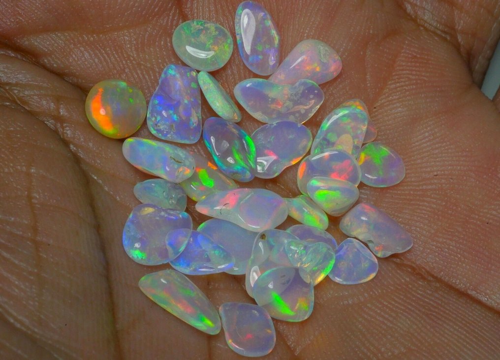 10.93 cts - Top Colors Opals Freeform - Beautiful Play of Colors - See Video!!- 2.18 g #4.3