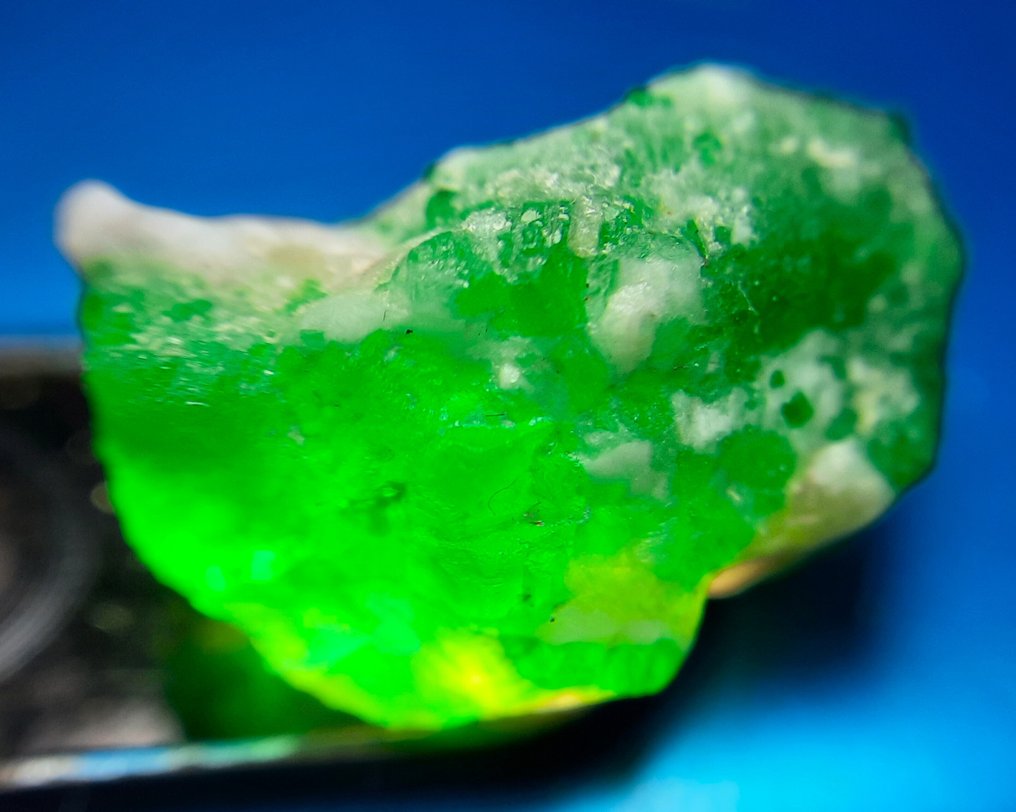 11,9 ct - Käsittelemätön luonnollinen smaragdi Karkea- 2.38 g #1.0