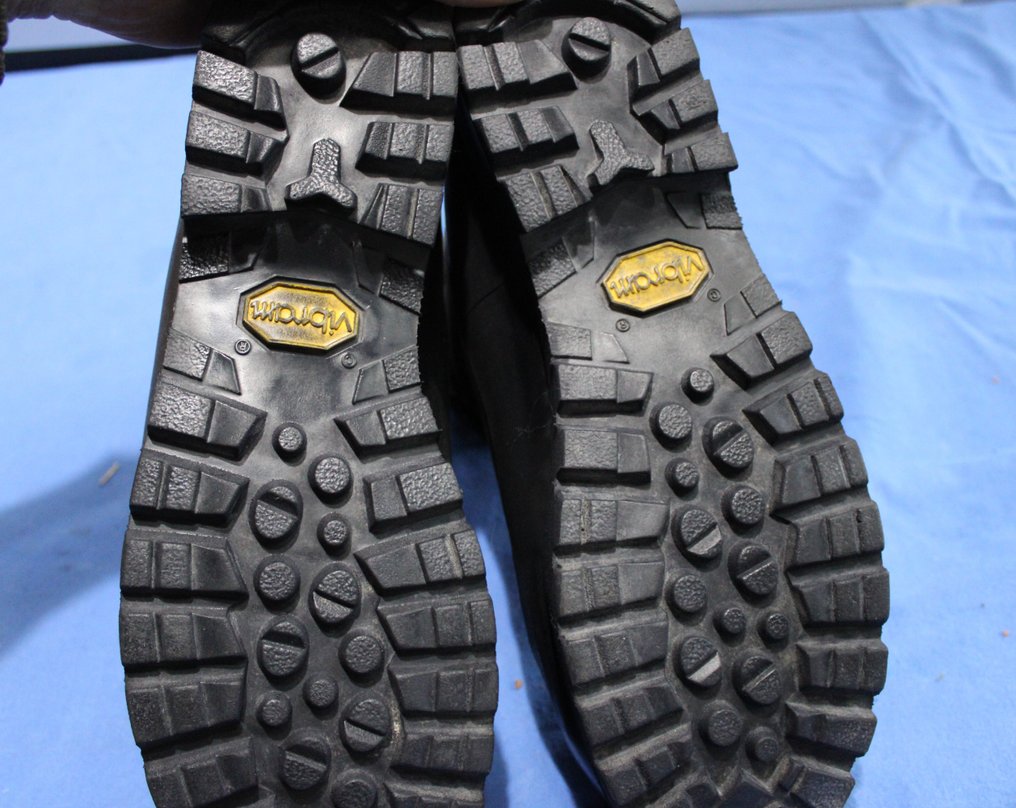 1 ζευγάρι παπούτσια Meindl, μέγεθος 10, Άμυνα Ολλανδίας. - Στρατιωτικός εξοπλισμός #3.2