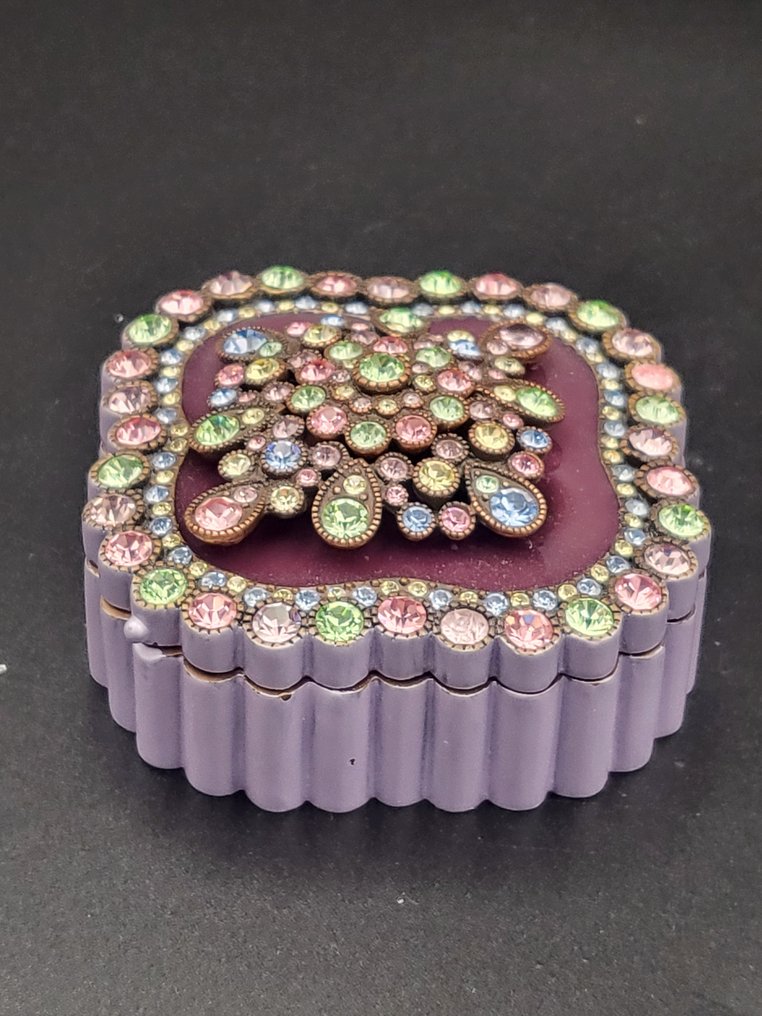 装饰饰品 - Joan Rivers – Coffret Bijoux Émaillé + Broche et Boucles d’Oreilles Multicolores – #1.0