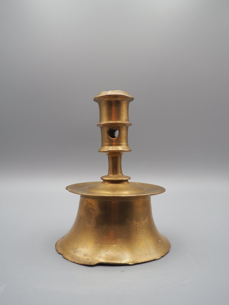 Ljusstake - Mässing - En capstan/uttag ljusstake #1.0