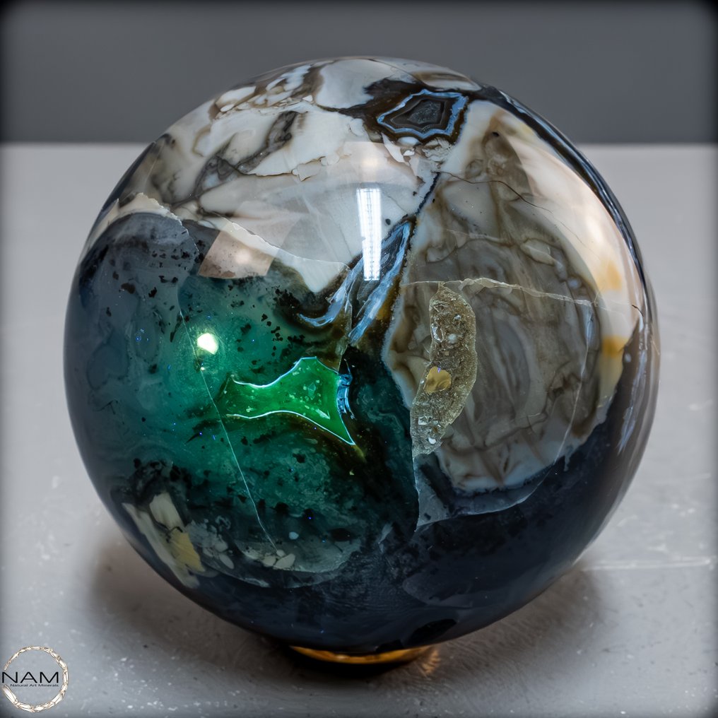 稀有的紫外线激活苔藓玛瑙 具有令人印象深刻的深度效果和发光中心的球体- 964.15 g #4.3