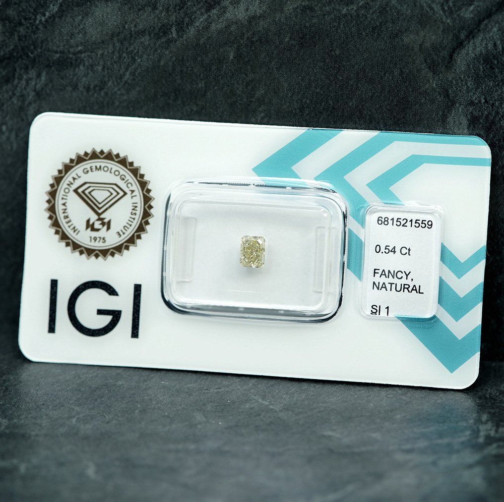 没有保留价 - 1 pcs 钻石  (天然色彩的)  - 0.54 ct - 矩形 - Fancy light 黄色 - SI1 微内含一级 - 国际宝石研究院（IGI） #2.1