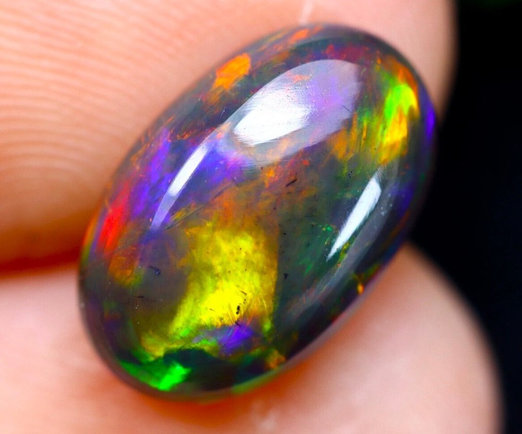 2.07 cts - Top Colors - Natural Black Opal - See Video!- 0.41 g #1.0