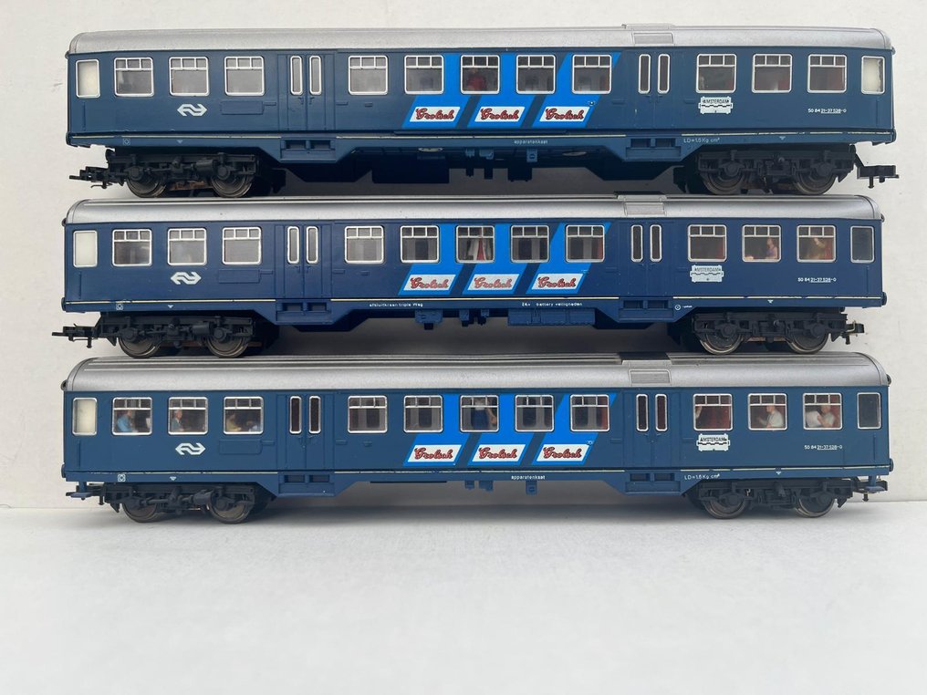 Fleischmann H0 - 5156 - Modelltog passasjervogn (3) - 3 personer i vogner 'Grolsch' - NS #1.0