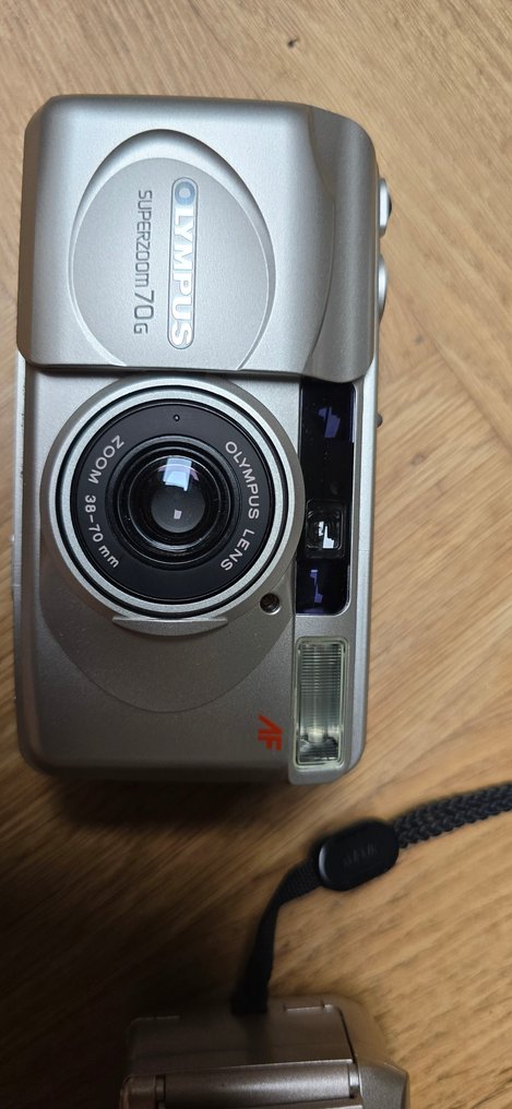 Olympus 2x Superzoom 70G / AF-1 / i ZOOM 75 Cameră analogică compactă #3.2